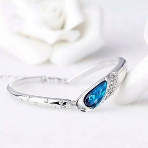 💙🆕 Beautiful Rhinestone & Crystal Bangle Bracelet